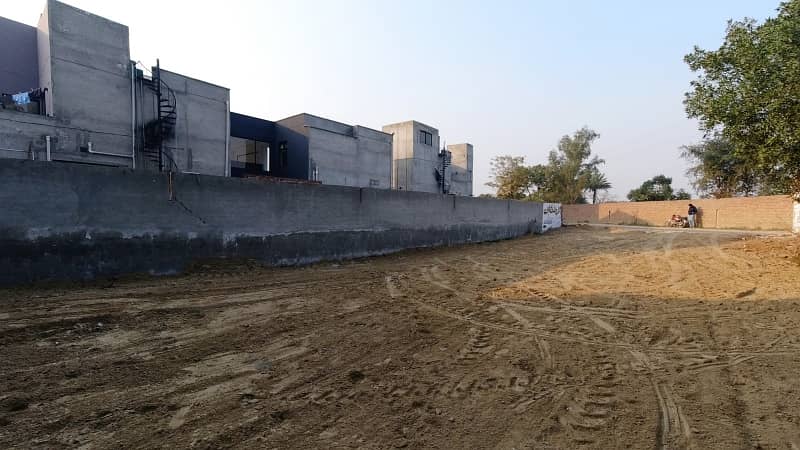 Theather Main Road One Kanal Plot Sui Gas Sewerage Electricity Sarkari Road For Sale 8