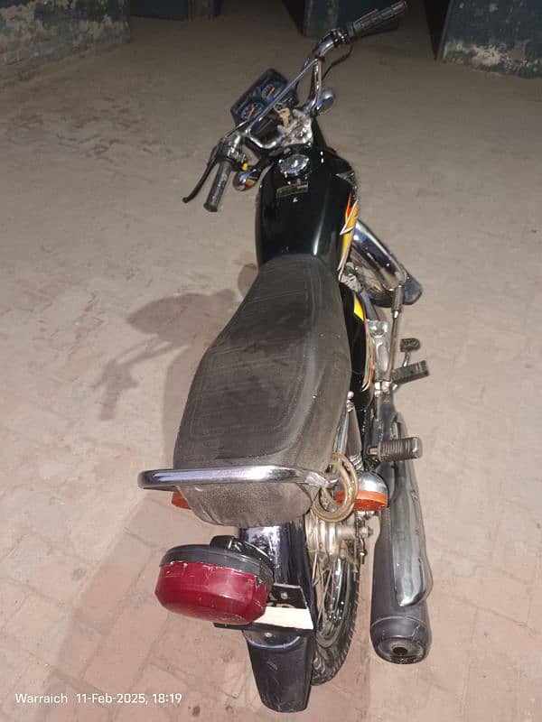 Honda CG 125 Black 2021 18