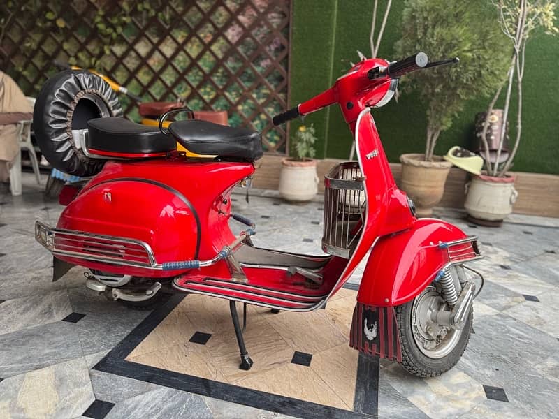 vespa Antique peice 1