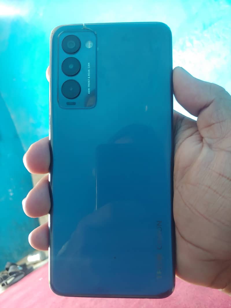 Techno camon 18t 1