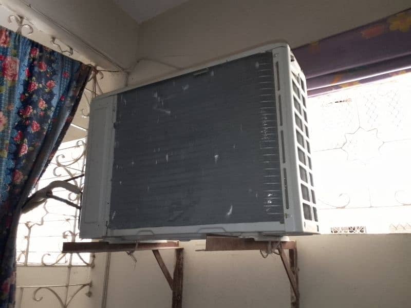 1 ton non inverter dawlance lvs split ac 2