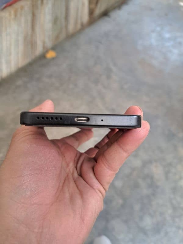 redmi note 13 pro  black colour 8/256 GB 4