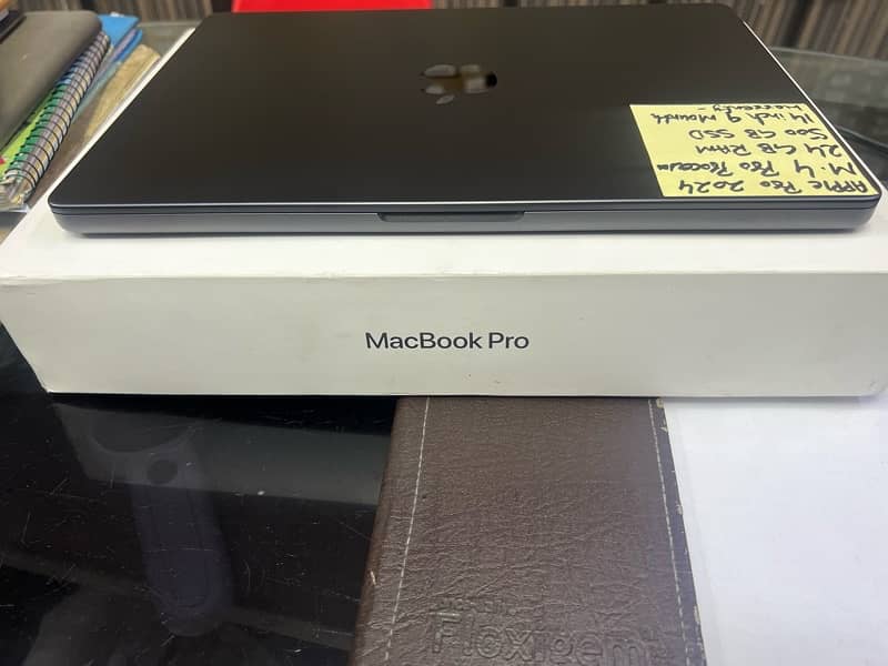 M4 Mac Pro with warranty box 0