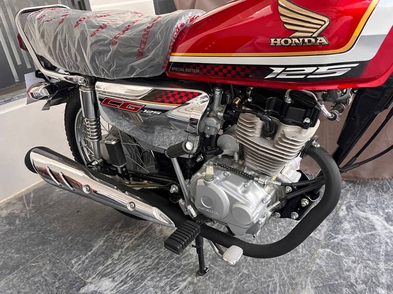 CG 125 Special Edition RED Zero Meter 2