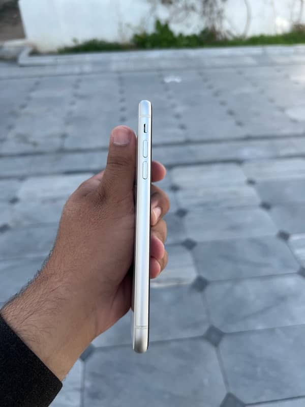 iphone 11 64 GB Non pta 1