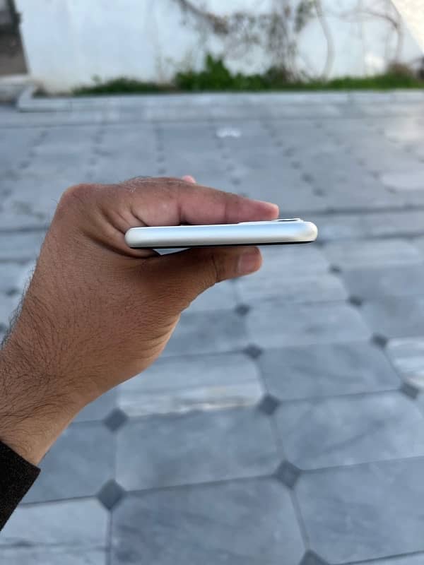 iphone 11 64 GB Non pta 3