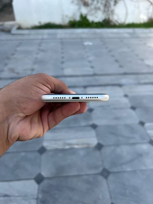 iphone 11 64 GB Non pta 4