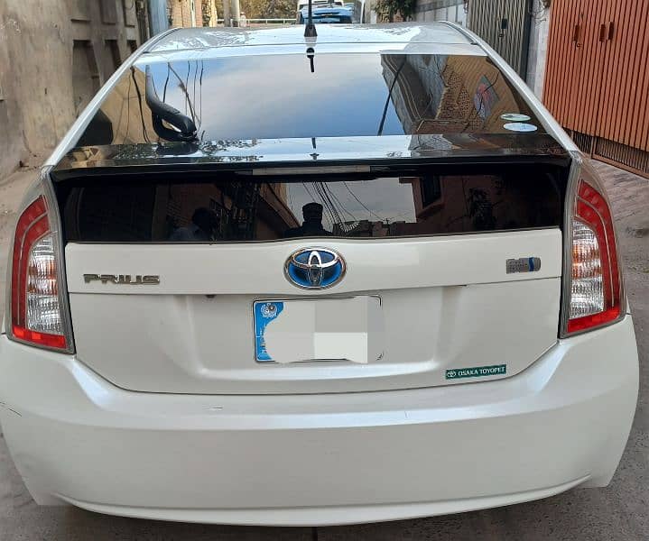 Toyota Prius 2015 5