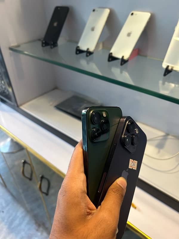 iPhone 14 pro 128gb    iPhone 13 Pro 256gb  non pta jv + fu 3