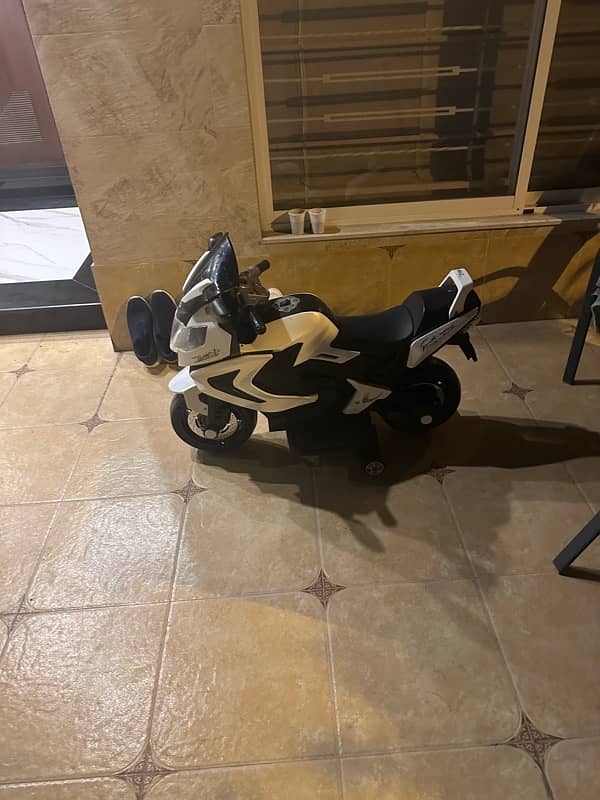 kids bike in excellent condition 5