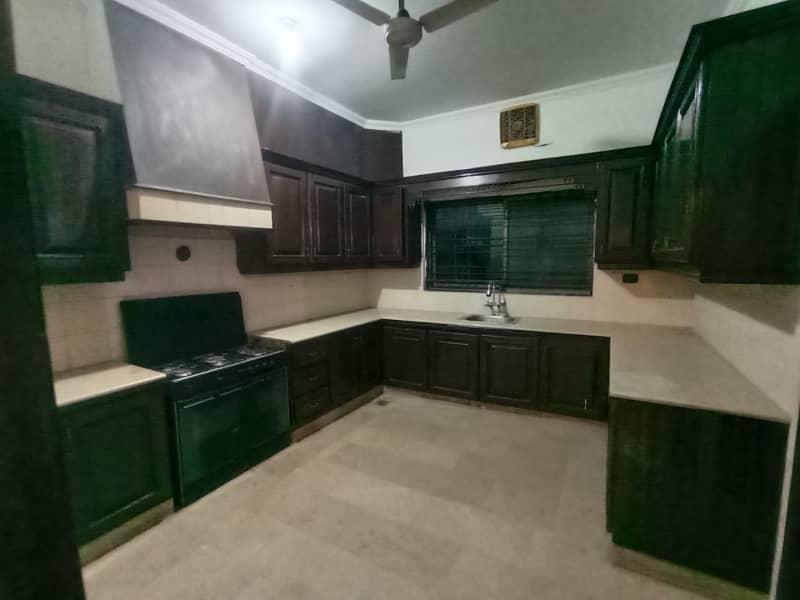 Kanal Upper Portion For Rent In DHA Phase 1 - Block P, DHA - Lahore 5