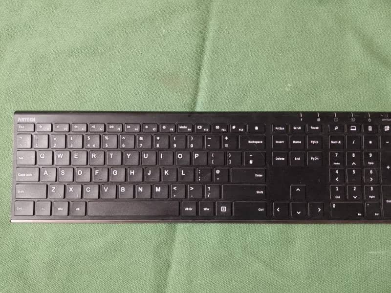 keyboard without wire 0