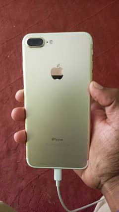 iPhone 7plus 10/10 condition golden color