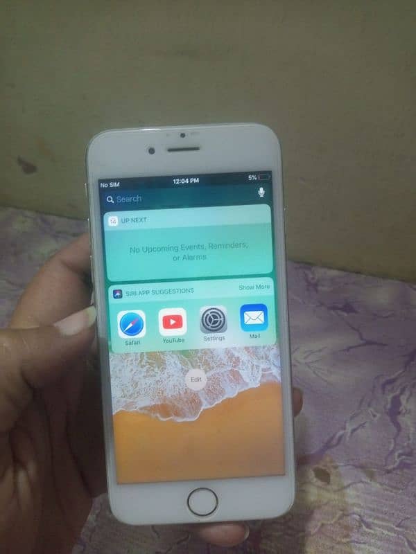 I phone 6  contact on 03292213264 2