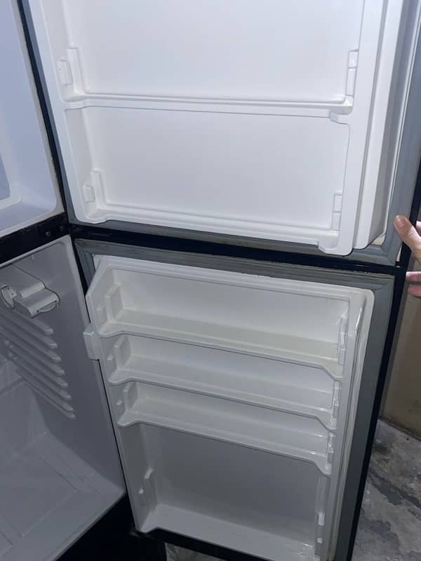 refrigerator 0