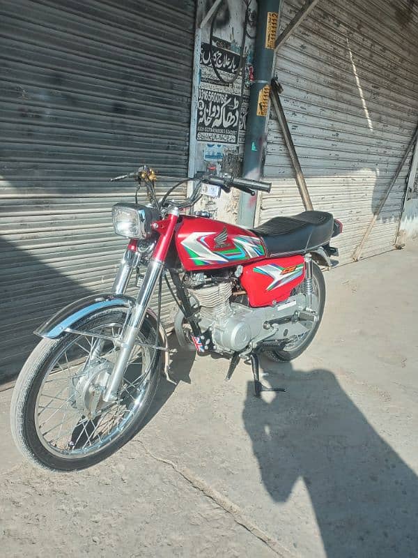 CG Honda 125 Red Colour 23 Model Urgent for Sale 0