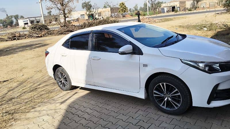 Toyota Corolla Altis 2018 1