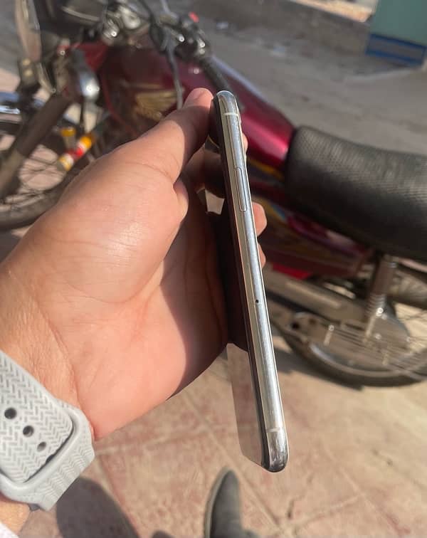 Iphone 11Pro (Non Pta) 2