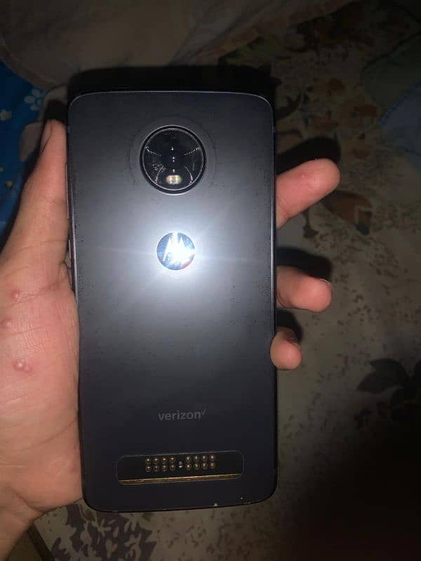 moto z4 0