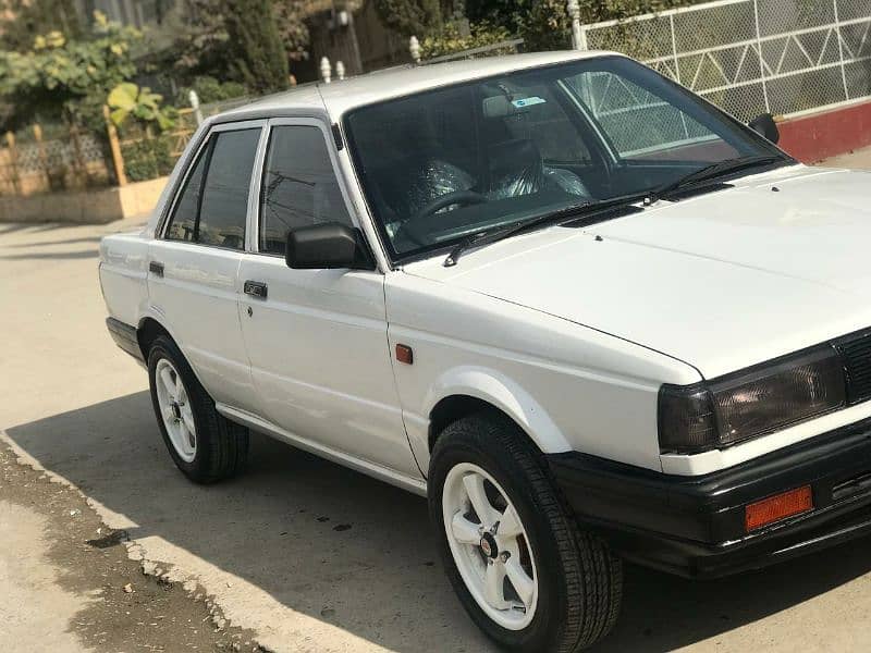 Nissan Sunny 1987 12