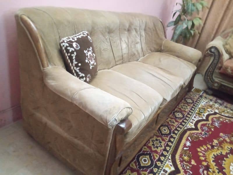 A 3 seater sofa and one seady and two 1 seater sofa| urgent sale 7