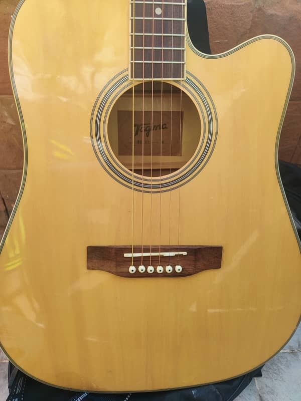 TAGIMA DALLAS EQ-NTS SEMI ACOUSTIC GUITAR 1