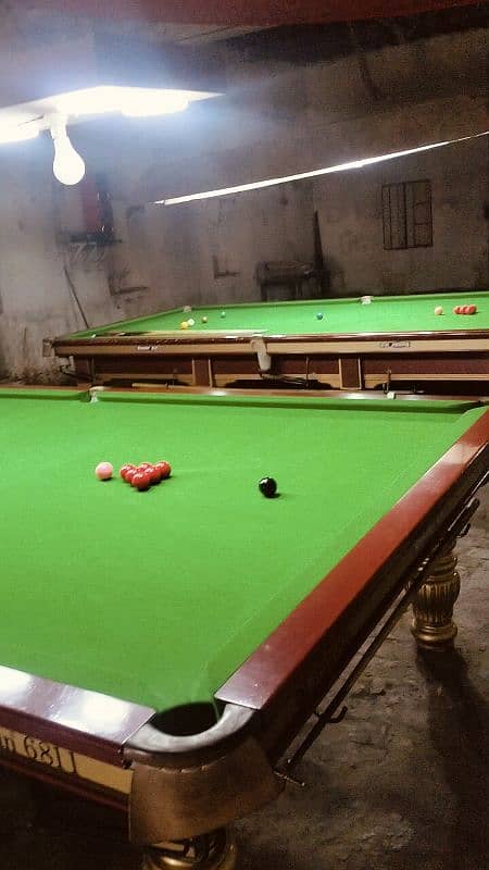 Two snooker table for cell 8