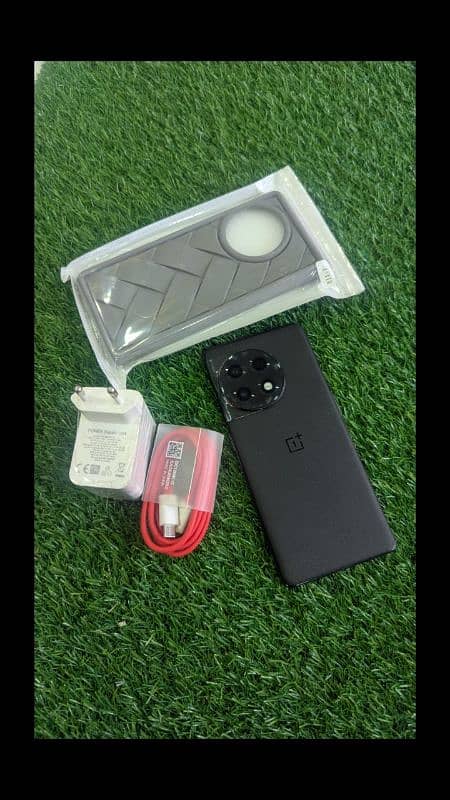 Oneplus 11R        03101873383 1