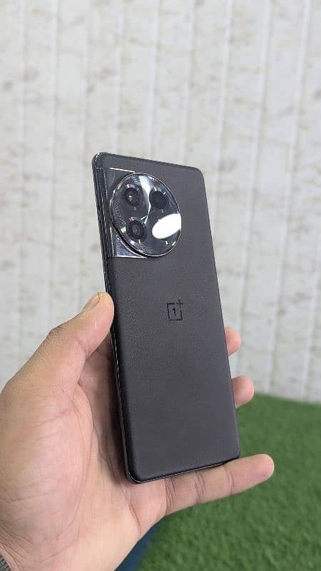 Oneplus 11R        03101873383 5