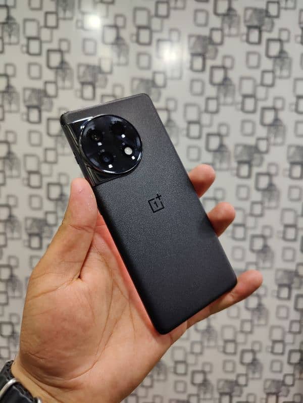 Oneplus 11R        03101873383 9