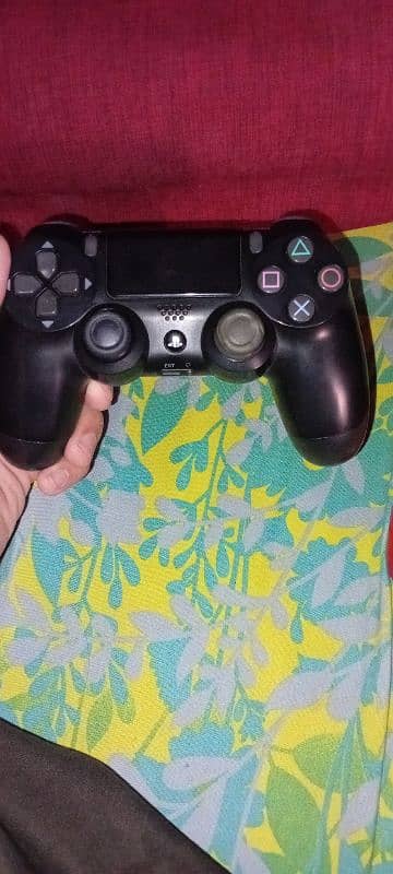 PlayStation 4 original controller 1