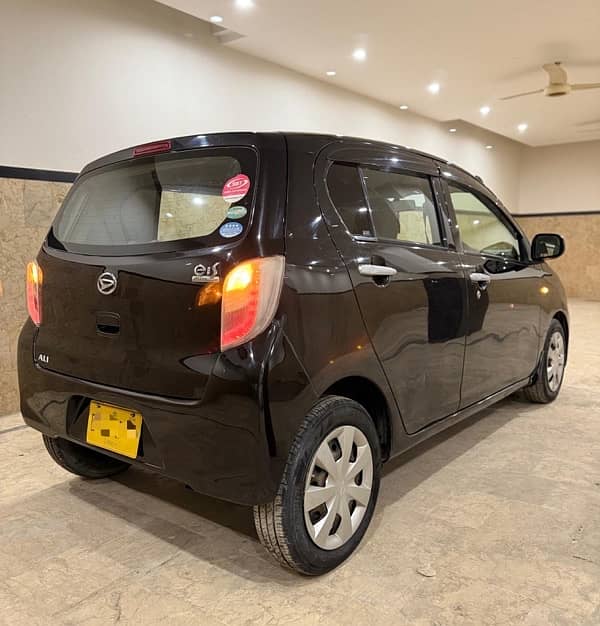 Daihatsu Mira 2015 1