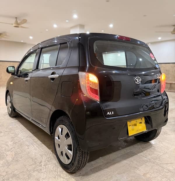 Daihatsu Mira 2015 3