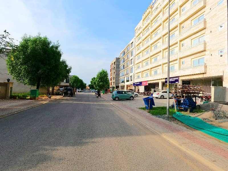 Ready To Move One Bed Apartment Available For Sale In Iqbal Block Sector E Bahria Town Lahore 2