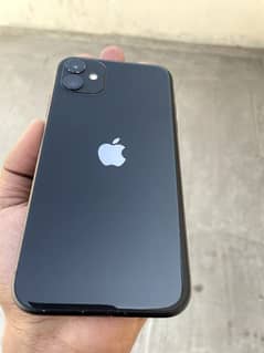 iPhone 11 ,UK se Aya ha waterpack phone ha,slightly one hand use Hua h