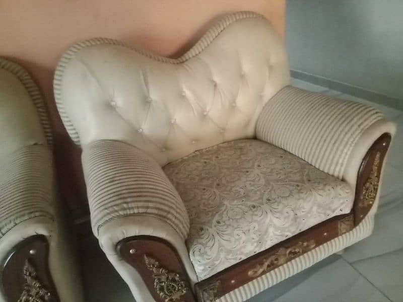 5 set Sofa urgnt For sale 1