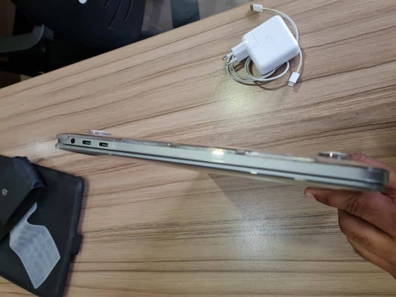 MacBook Pro 13 inch (2019) need to sell urgent 11