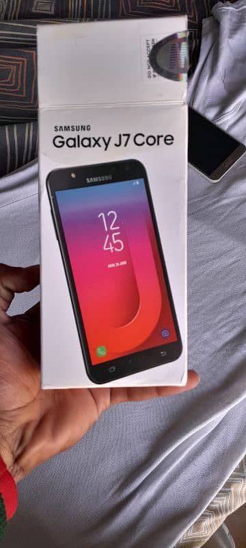 Samsung mobile j7 core 4