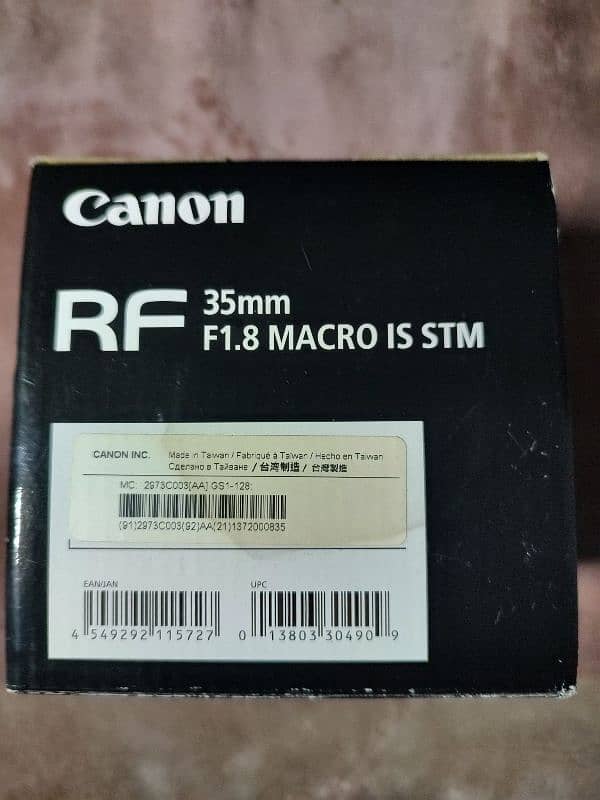 Canon RF 35mm f1.8 4