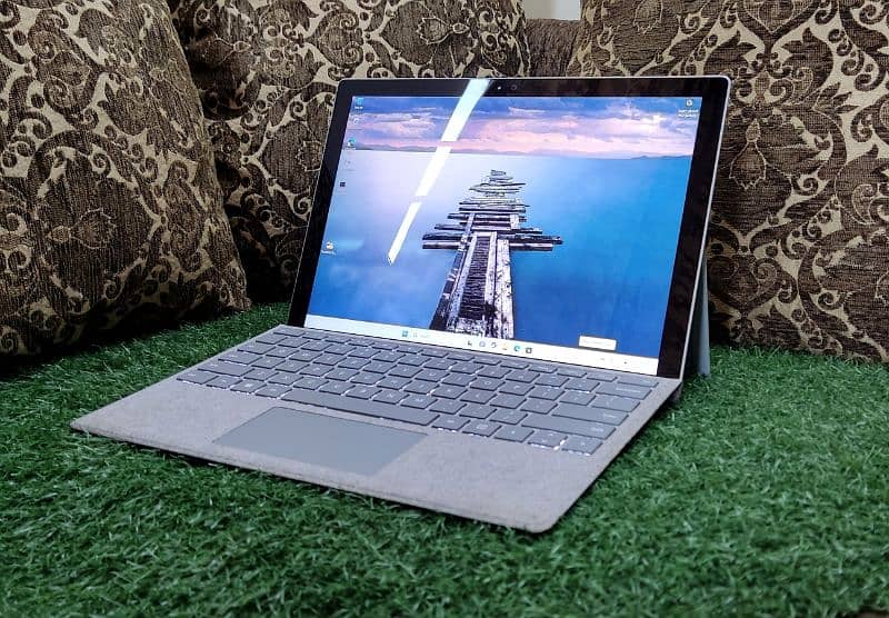 Microsoft Surface Pro 4 Core i5 6th 0