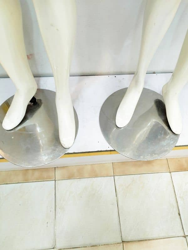 Female Mannequins | dummies  – Steel Base, Good Condition (9 Pcs) 2