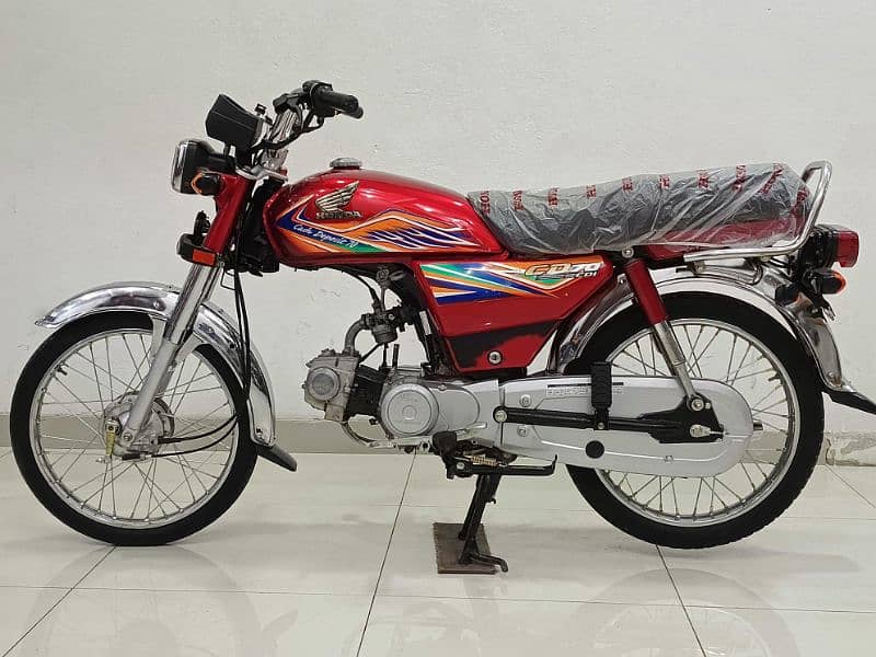 Honda CD 70 2020 Model 4