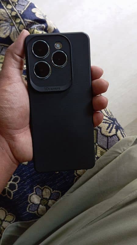 Infinix hot 40 pro 7