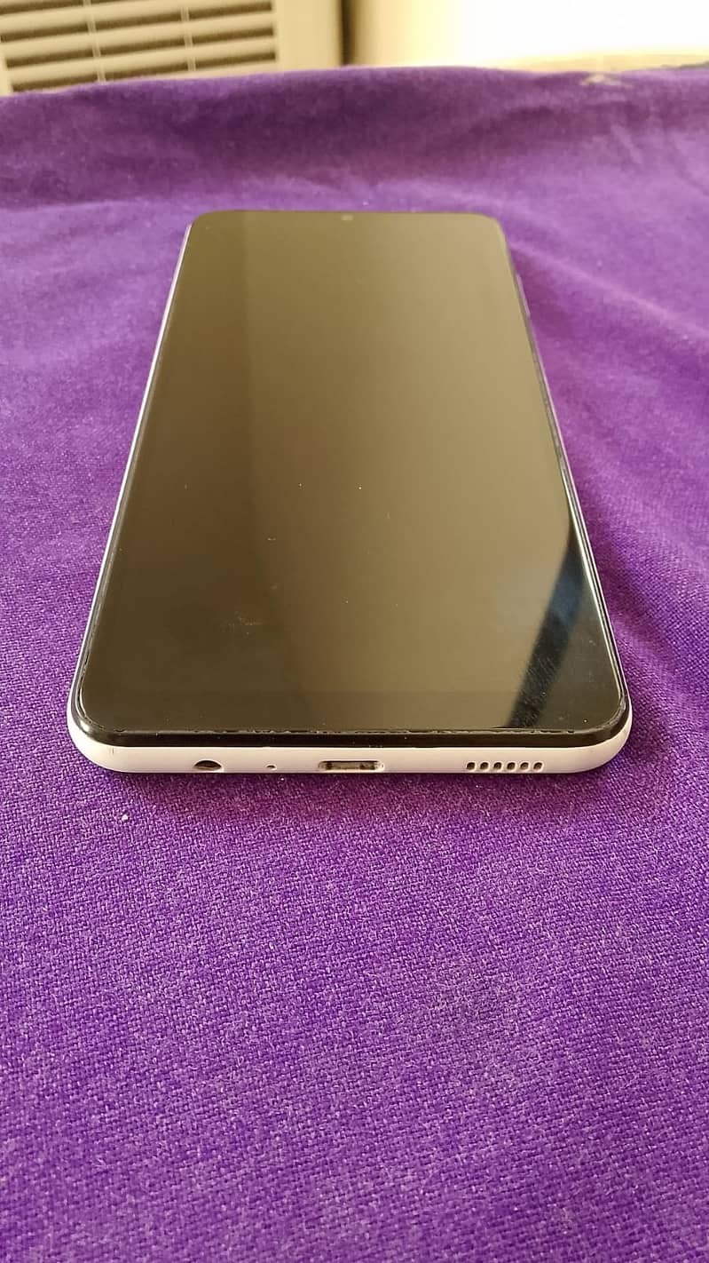 SAMSUNG A04s 4/128GB. 6