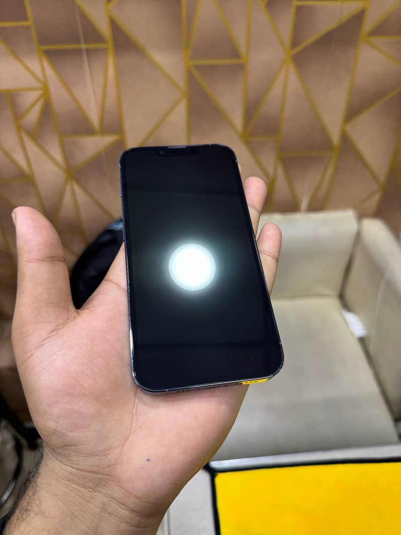 iPhone 13 Pro 128gb dual Pta approved 4