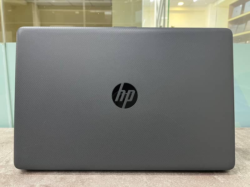 HP Notebook 255 G7 - Celeron N4020, (4GB/128GB) 1.10GHz, Budget Laptop 2