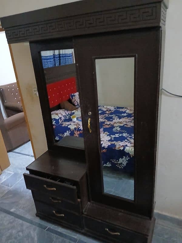 wood dressing Totally new condition 1 month use 1