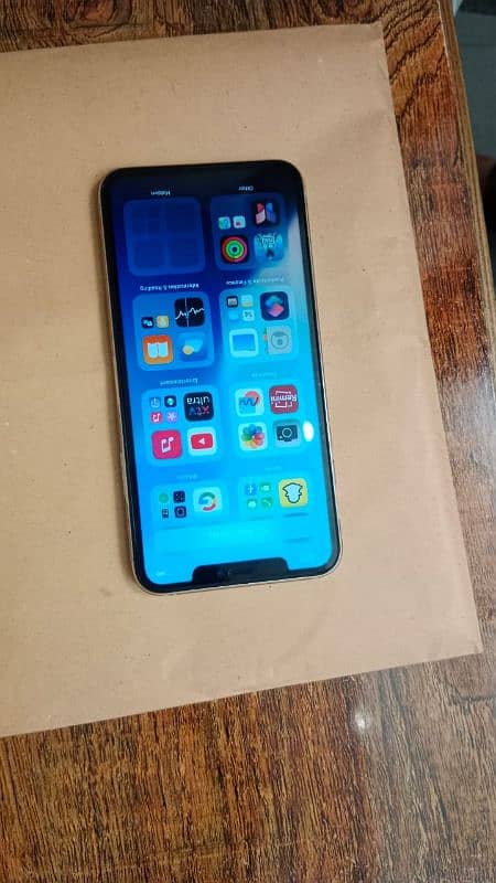 iphone 11 pro max Non PTA 1