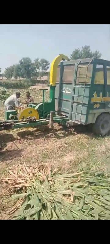 silage machine with combine troly 3