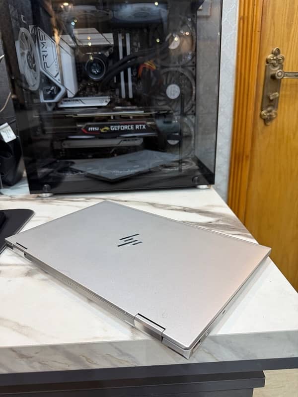 Hp elitebook 1040 G8 2